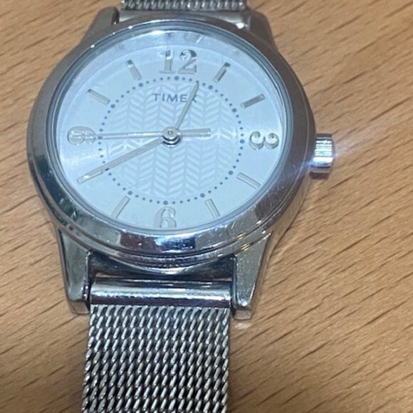Timex Watch with Adjustable Mesh Bracelet - Silver T2P457JT - Picture 3 of 8